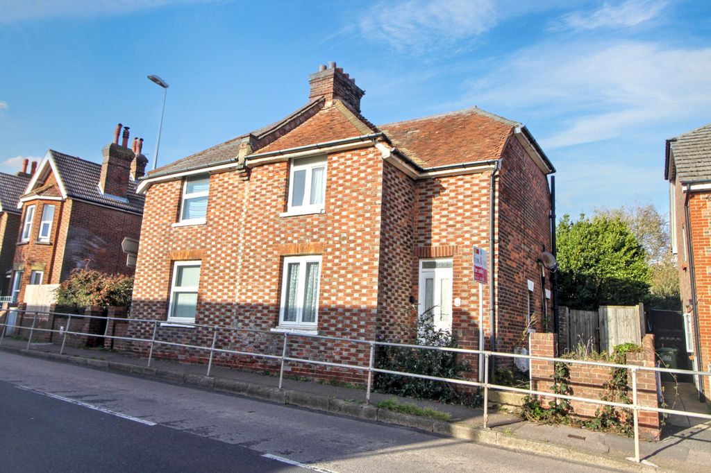 Property photo 1 of 15 92 Ninfield Road, Bexhill On Sea, Tn39 5Bb