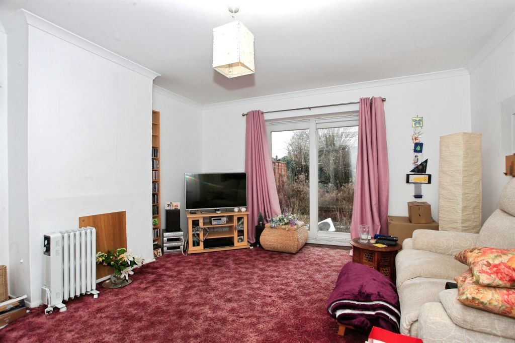 Property photo 2 of 8