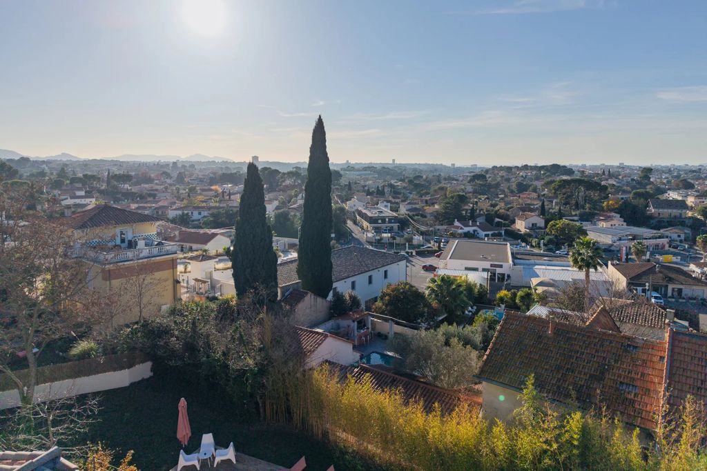 Property photo 2 of 23