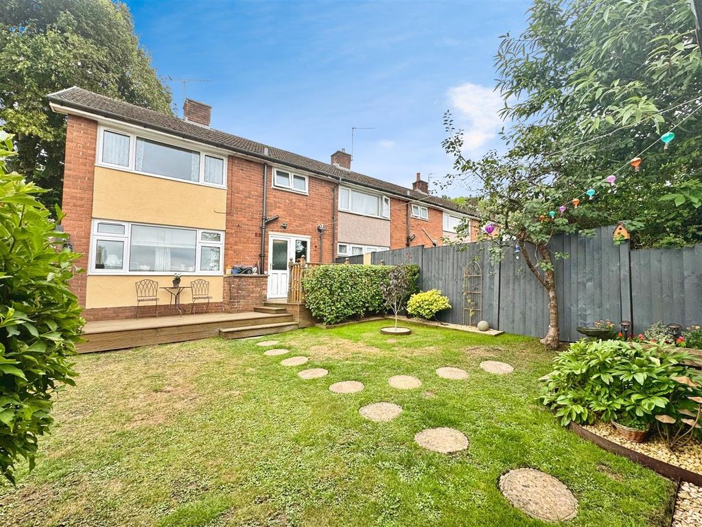 Property photo 1 of 17 Outside