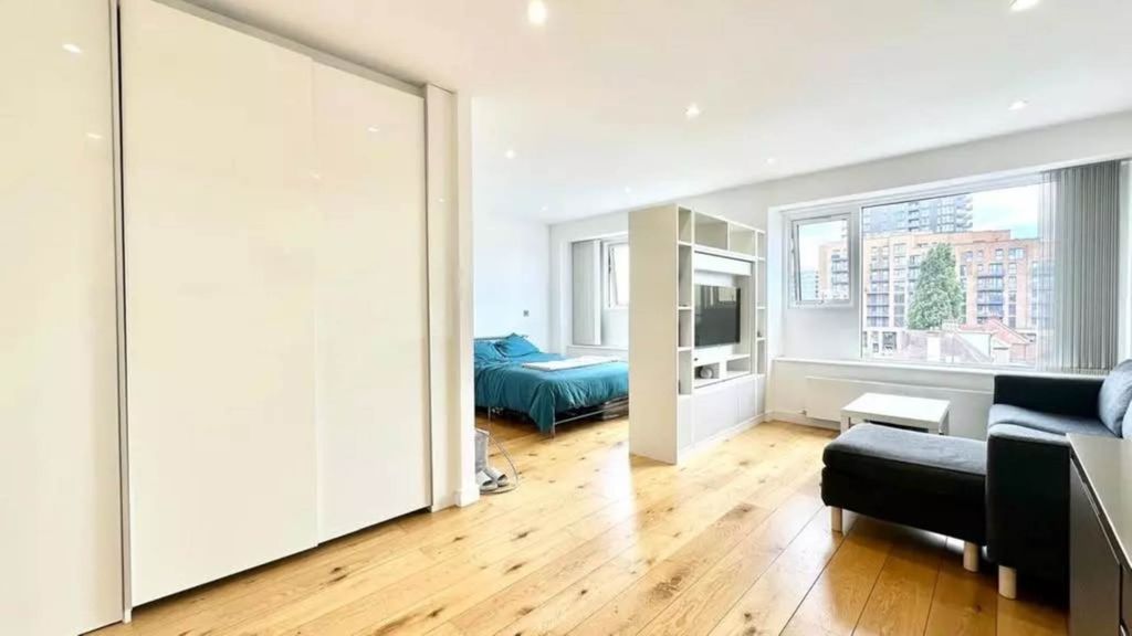 Property photo 3 of 7