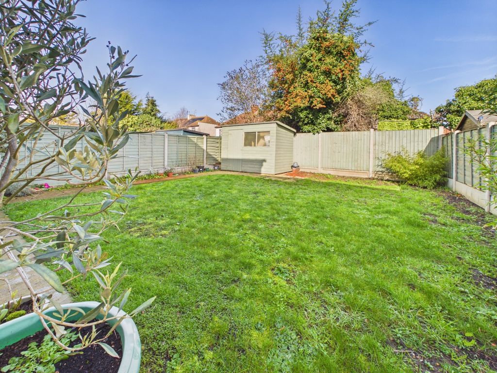 Property photo 3 of 14 Presented By Clinton At Ewemove Bexleyheath And Da