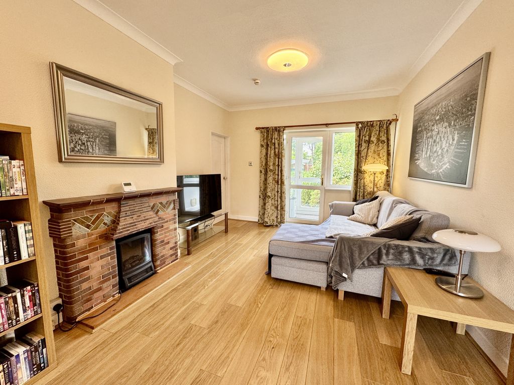 Property photo 3 of 13