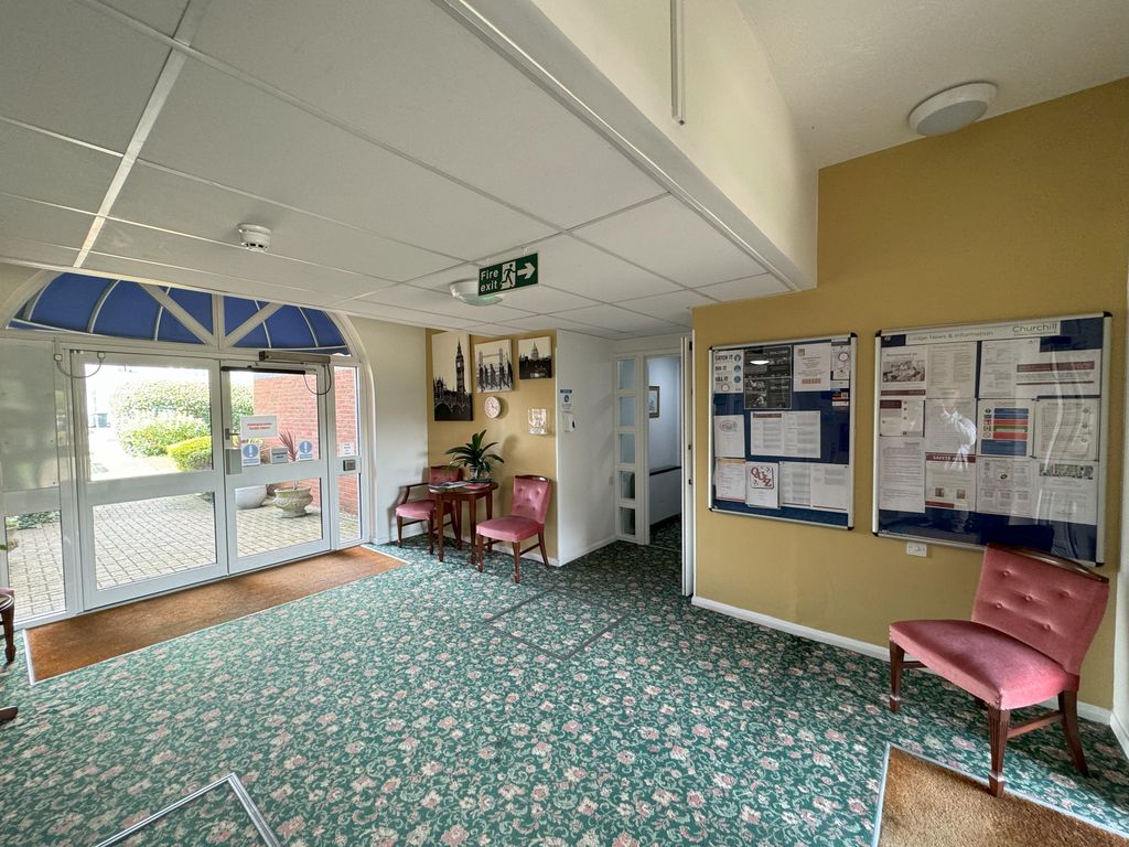 Property photo 2 of 14