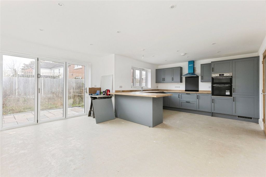 Property photo 2 of 9 Picture No. 04