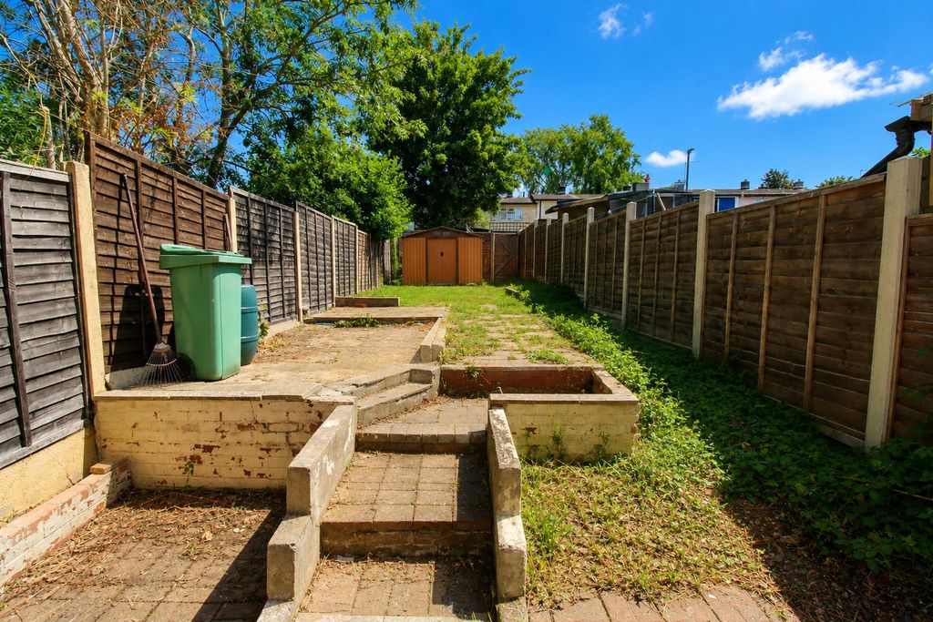 Property photo 3 of 9 Garden.Png