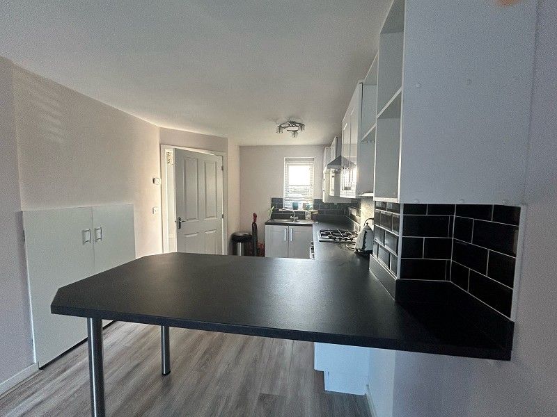 Property photo 1 of 7 2694-Pra12807-3-Raw