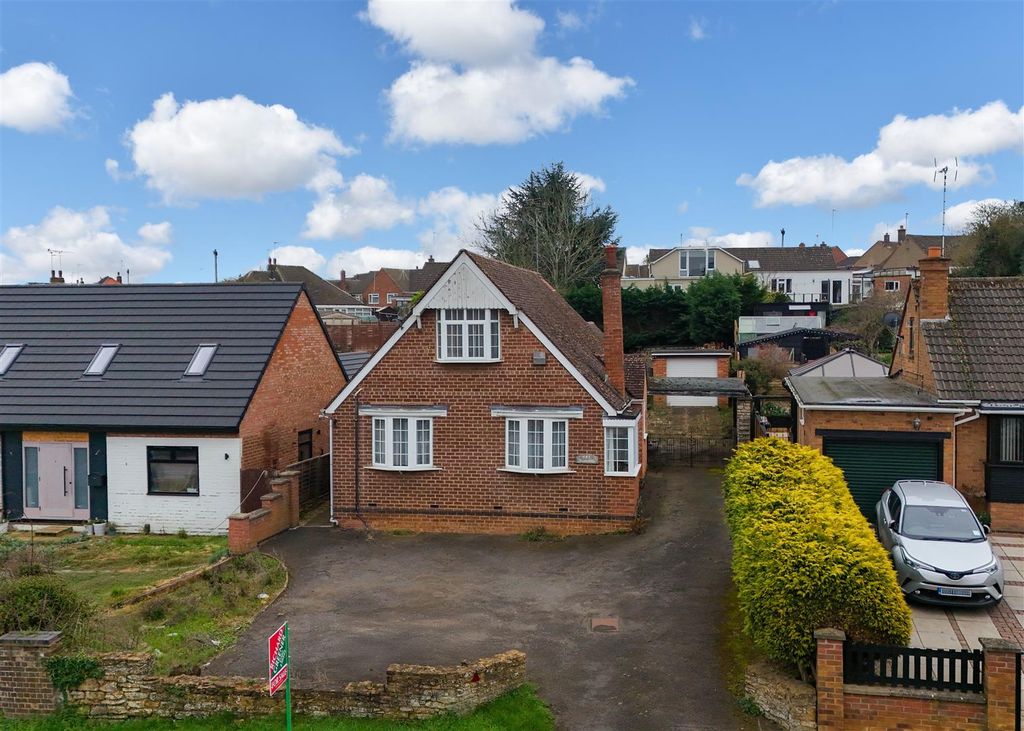 Property photo 1 of 19