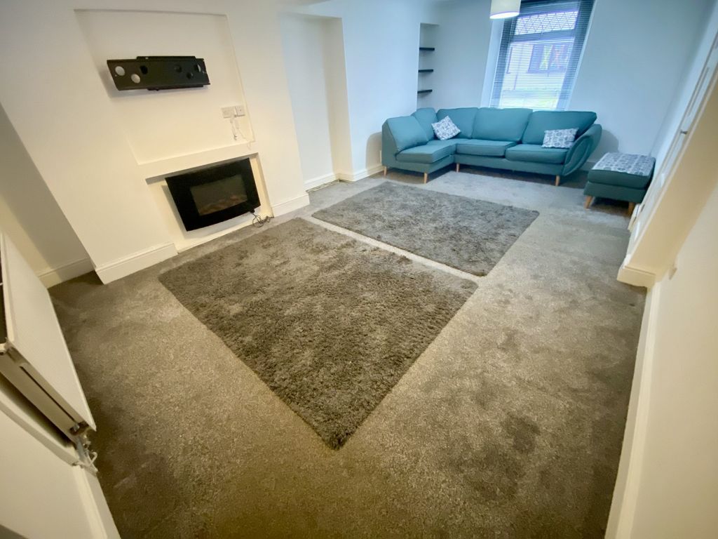 Property photo 2 of 12 Lounge-Dining Room