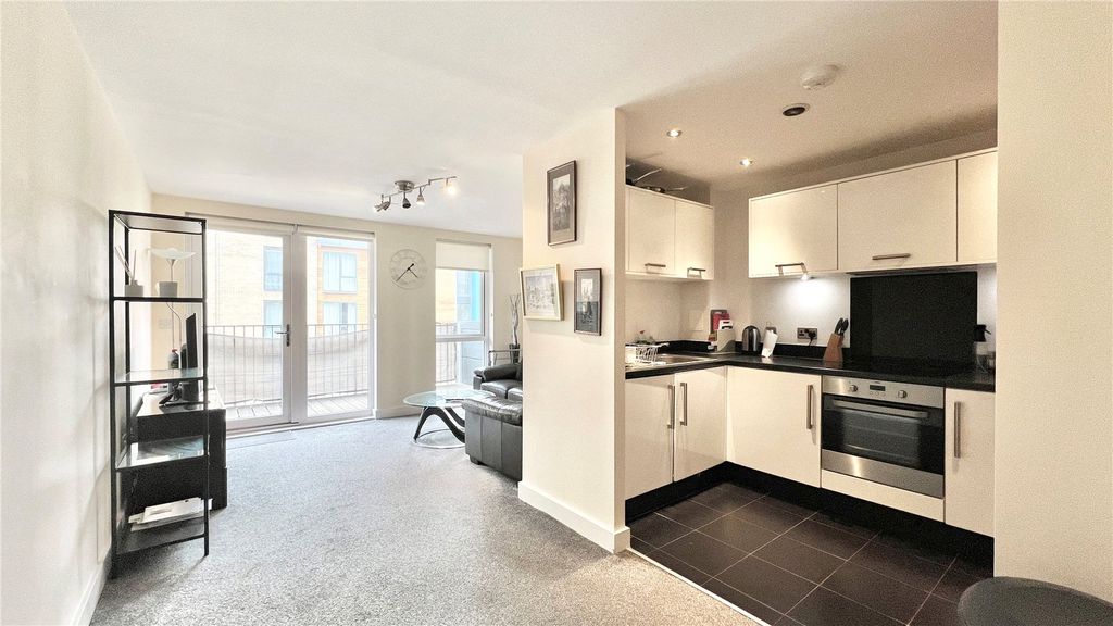 Property photo 3 of 10 Picture No. 20