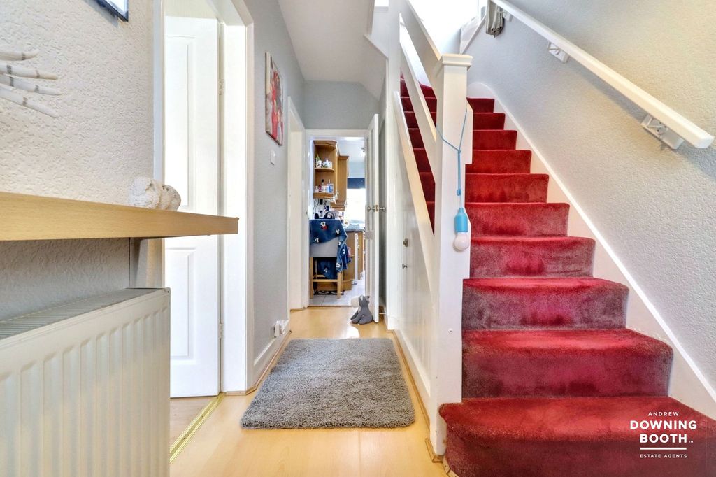 Property photo 2 of 23