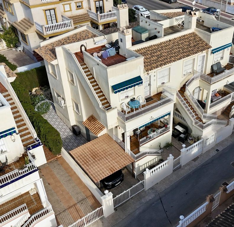 Property photo 1 of 36