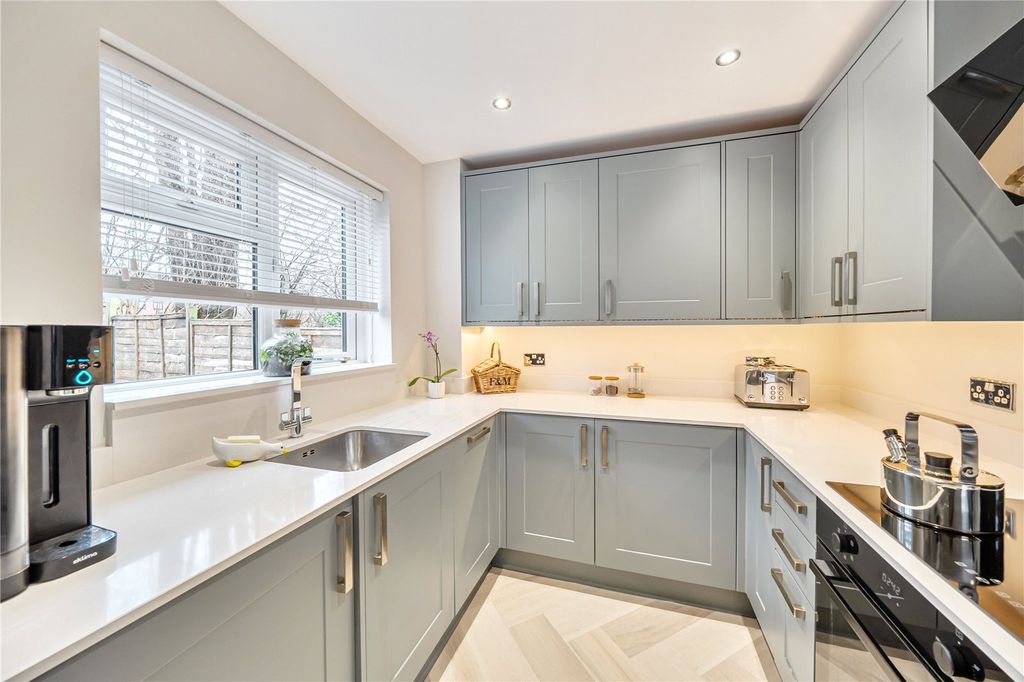 Property photo 2 of 13 Kitchen