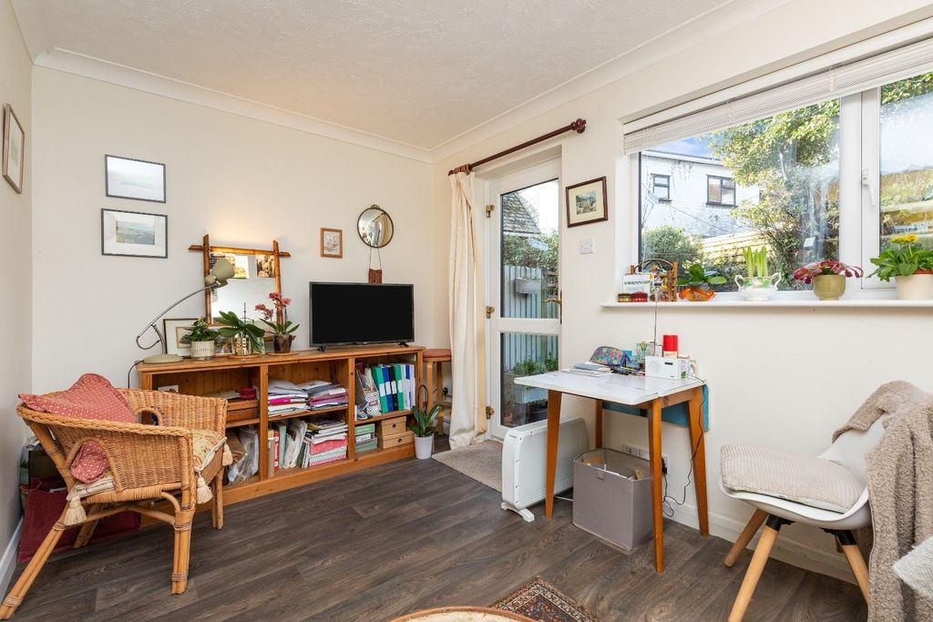 Property photo 2 of 9 3931815