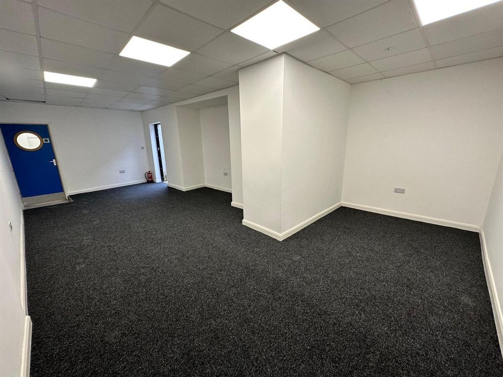 Property photo 1 of 12 Image005.Jpg