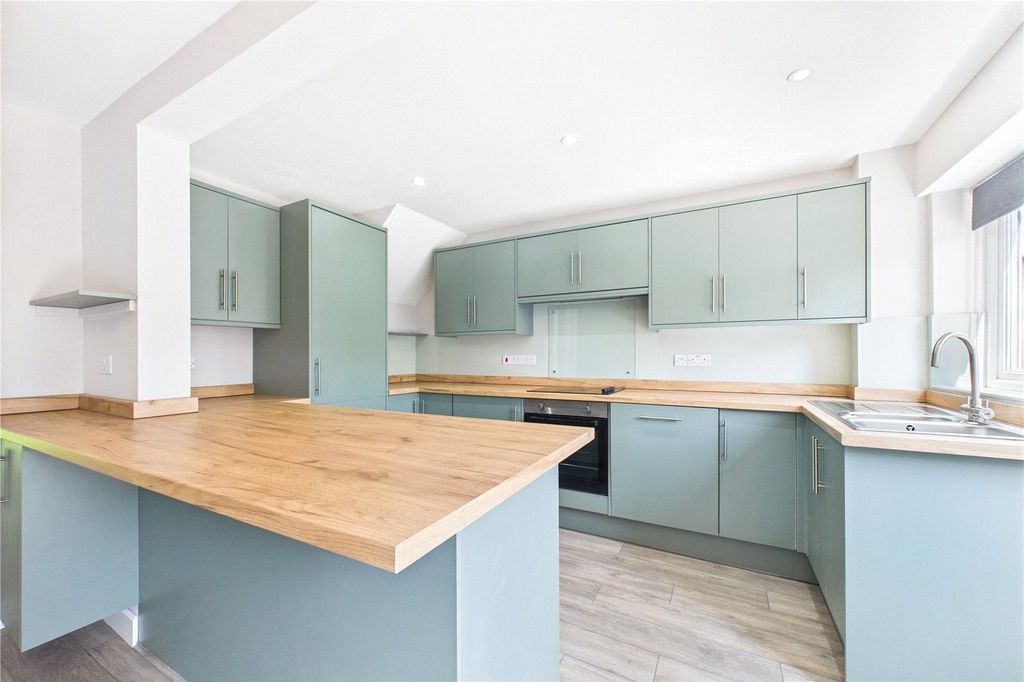 Property photo 2 of 13 Kitchen