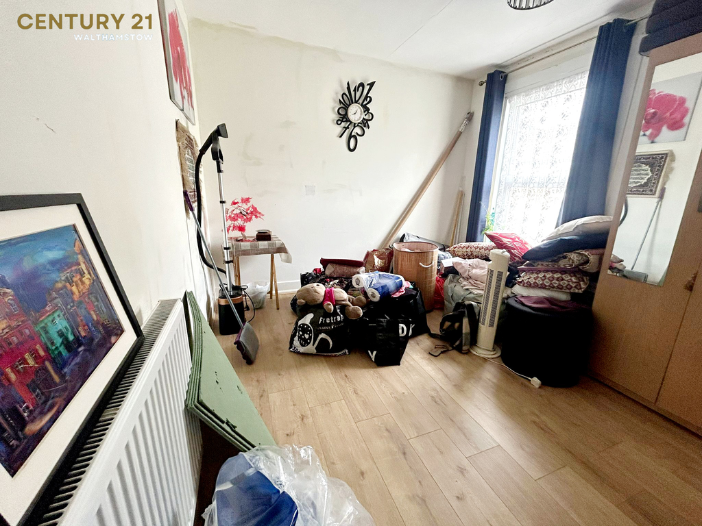 Property photo 3 of 23