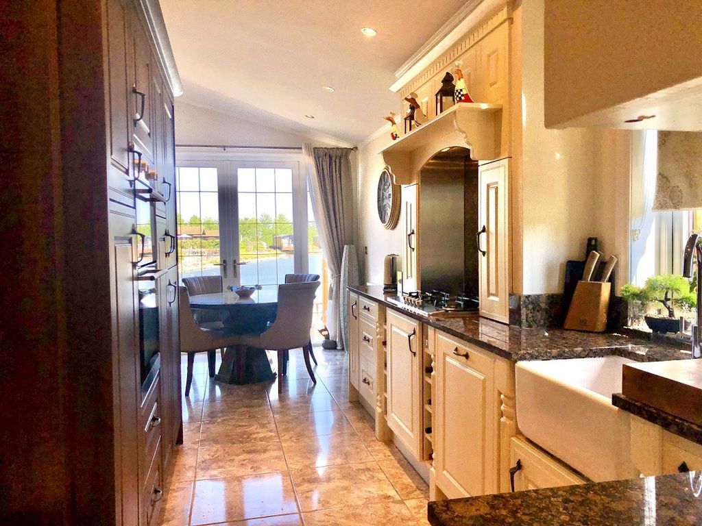 Property photo 3 of 21 Lancashire Rose At Willowgrove Leisure Park