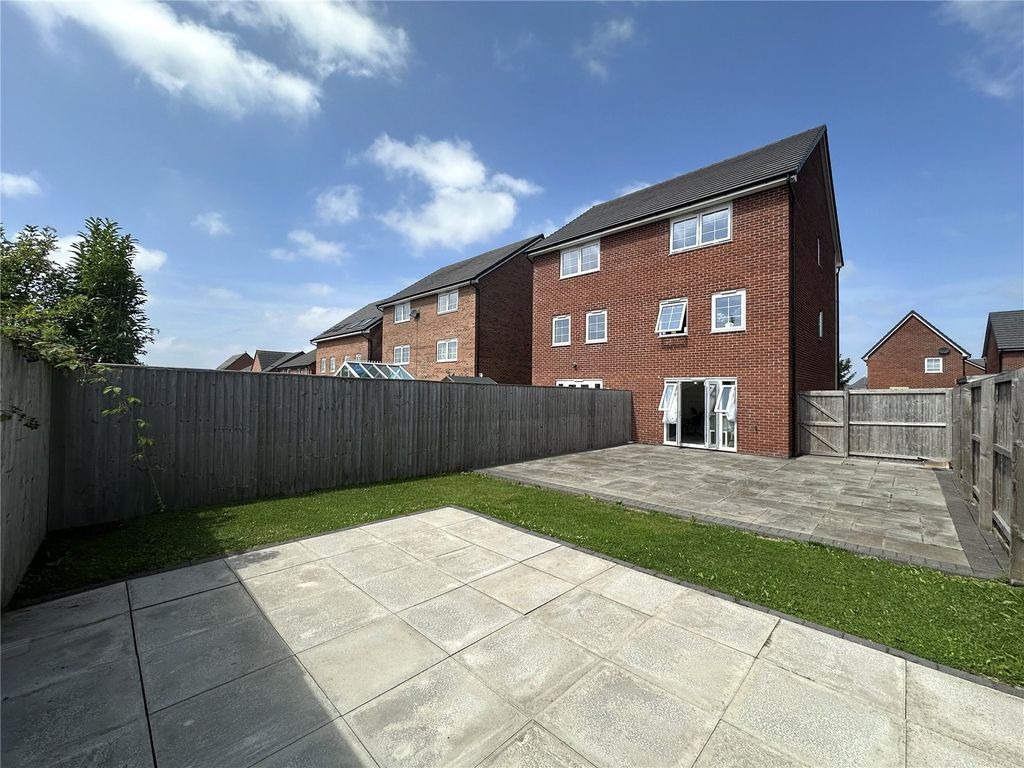 Property photo 2 of 16 Picture No. 19