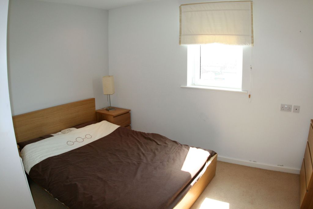 Property photo 3 of 5 Sample Bedroom