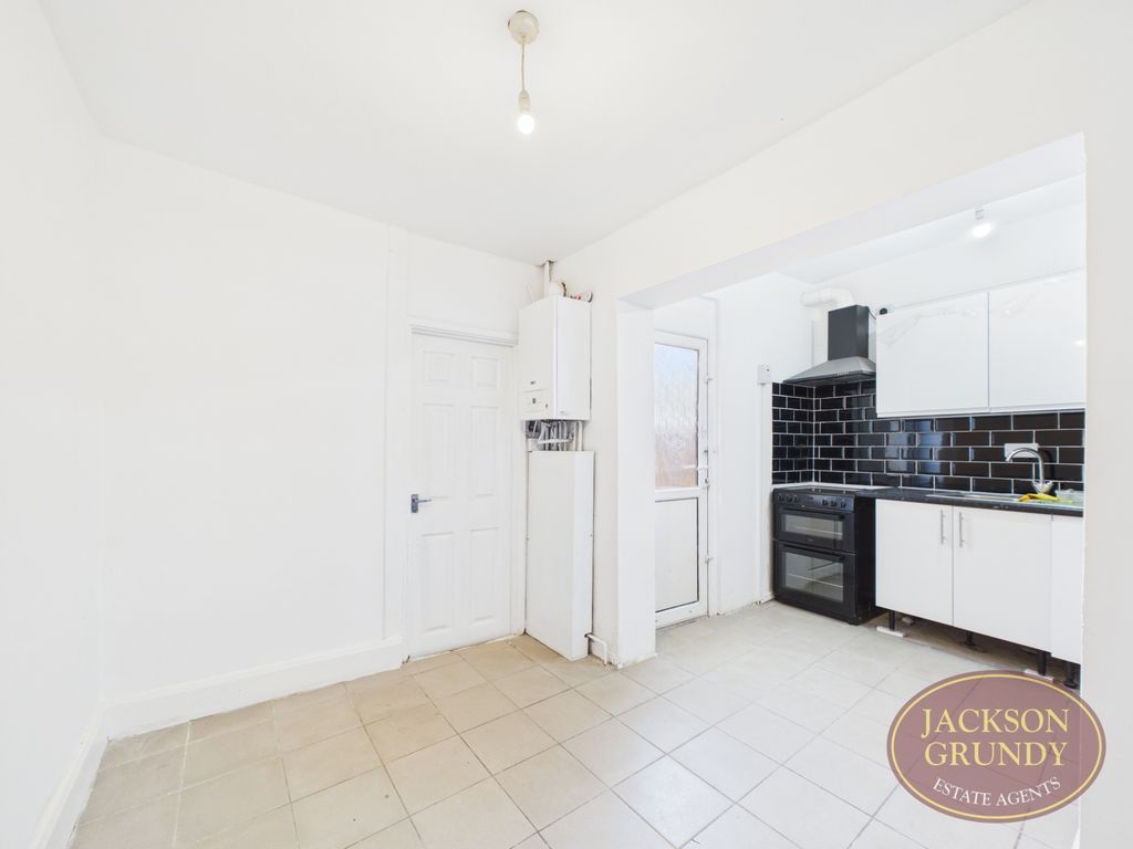 Property photo 3 of 16 Melville Street