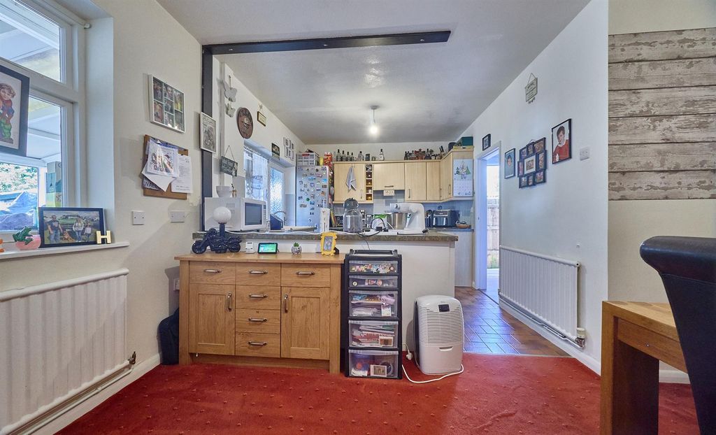 Property photo 3 of 16 Fitted Dining Kitchen To Rear L Shaped