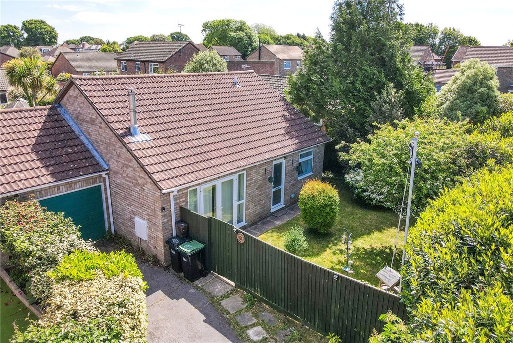 Property photo 1 of 21 Picture No. 23