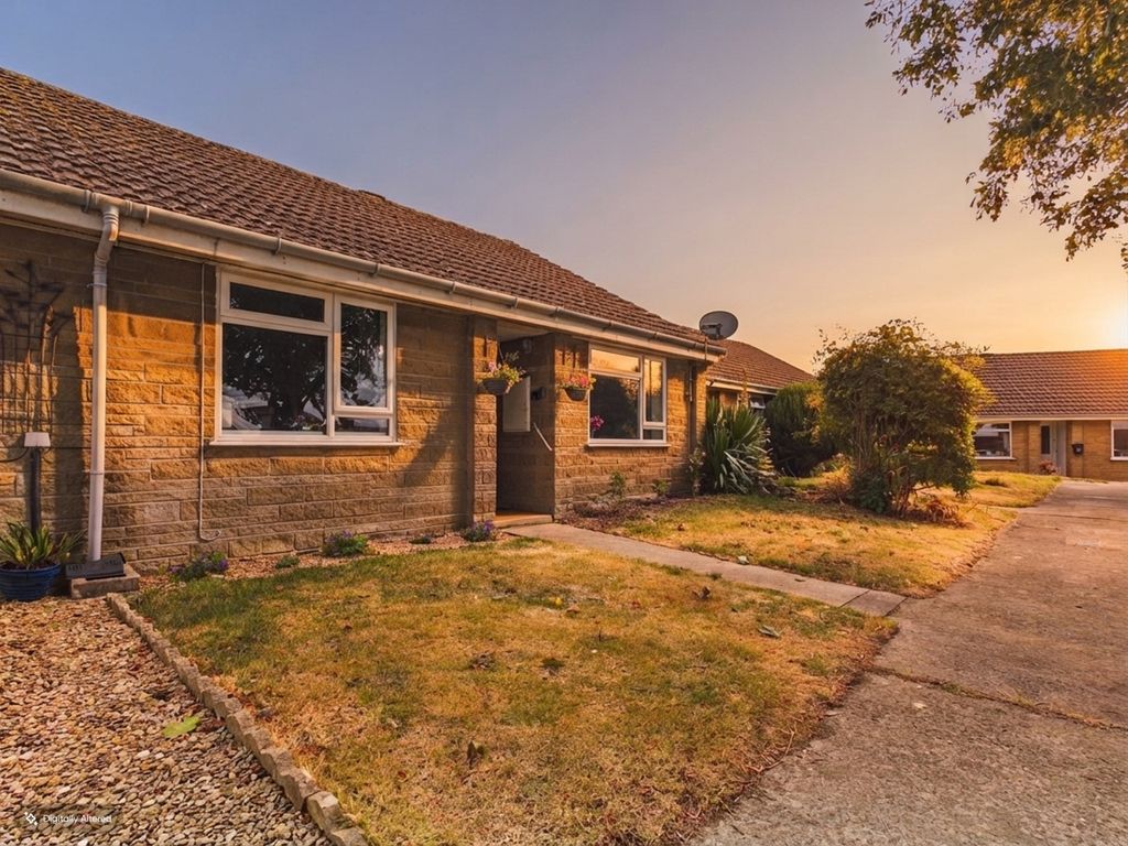 Property photo 1 of 11 Cam04873G0-Pr0117-Still003-002