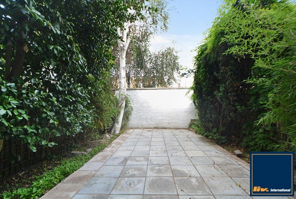 Property photo 2 of 12 Photo 11