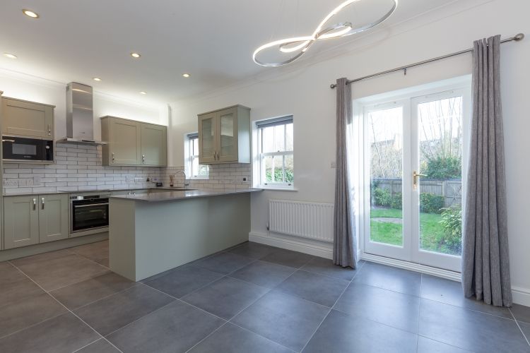 Property photo 2 of 10 214129