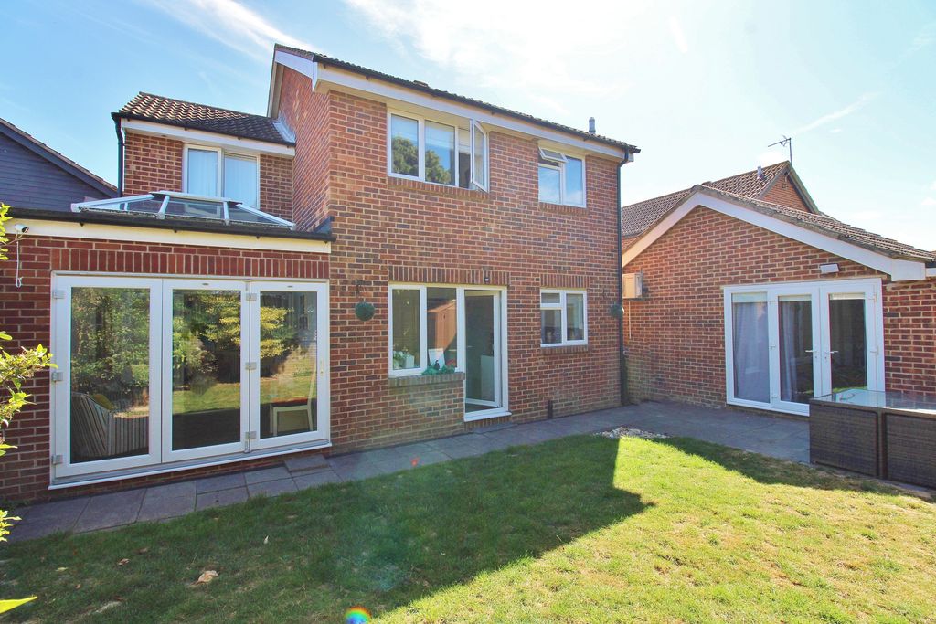 Property photo 2 of 34