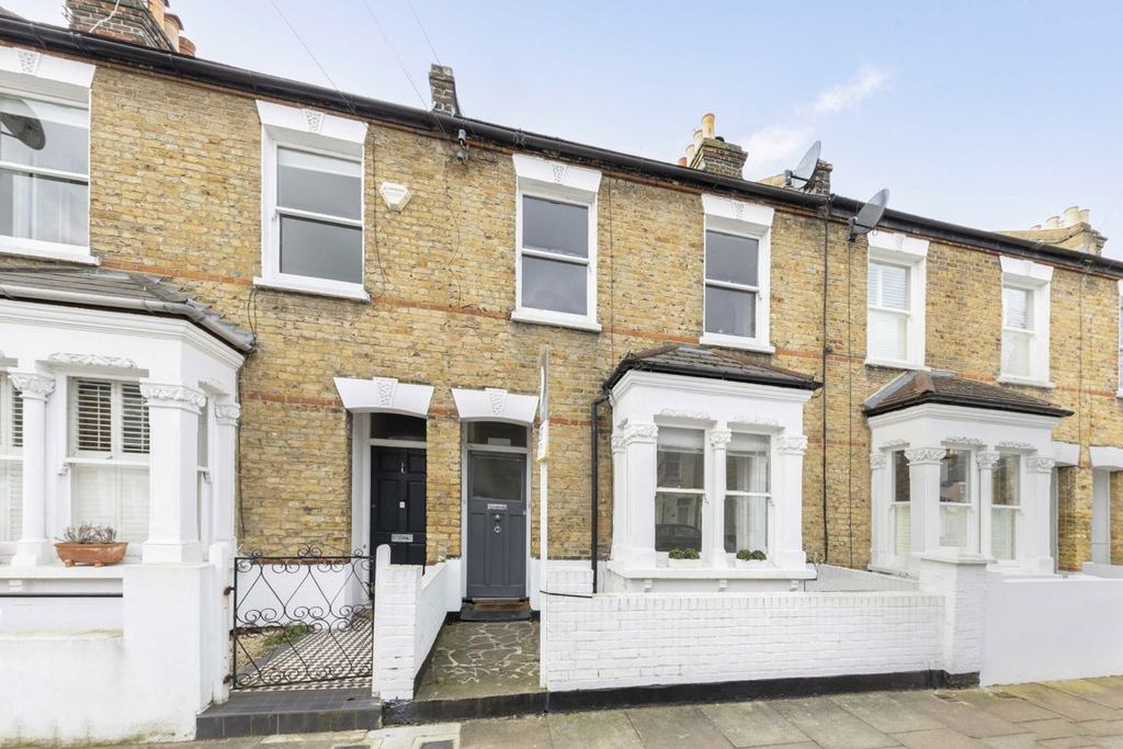 Property photo 1 of 6