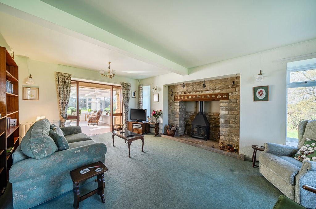 Property photo 3 of 26 1430778-13-69B996...