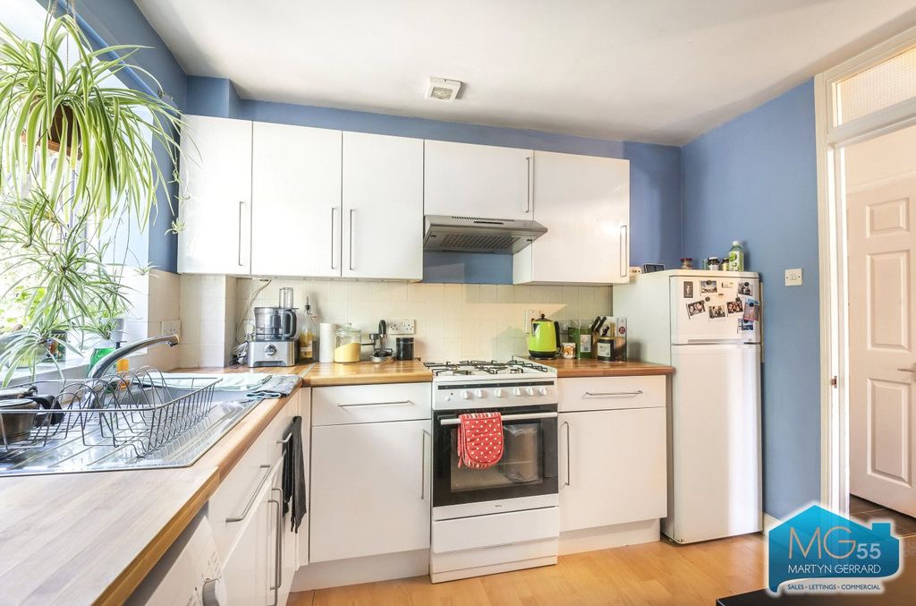 Property photo 2 of 11 Picture No. 09