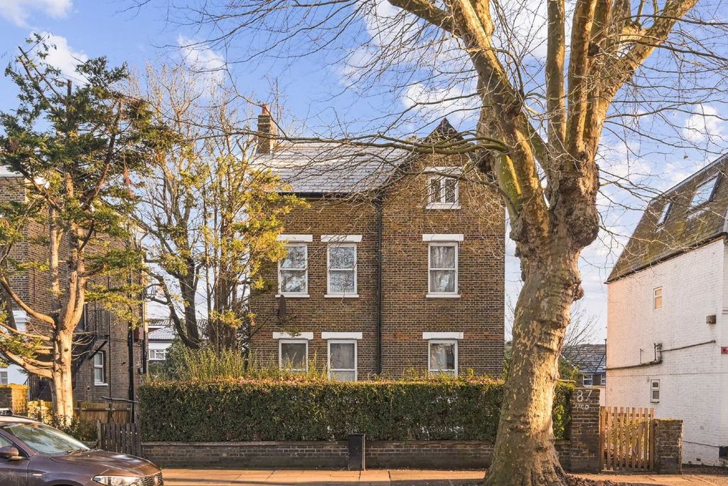 Property photo 1 of 6