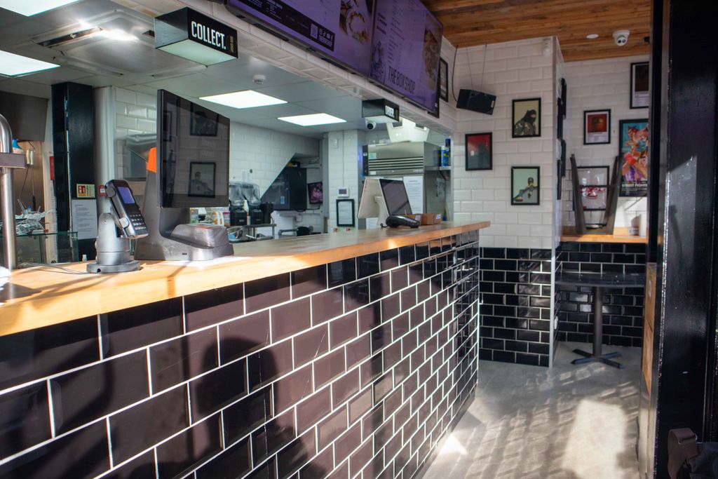 Property photo 2 of 7