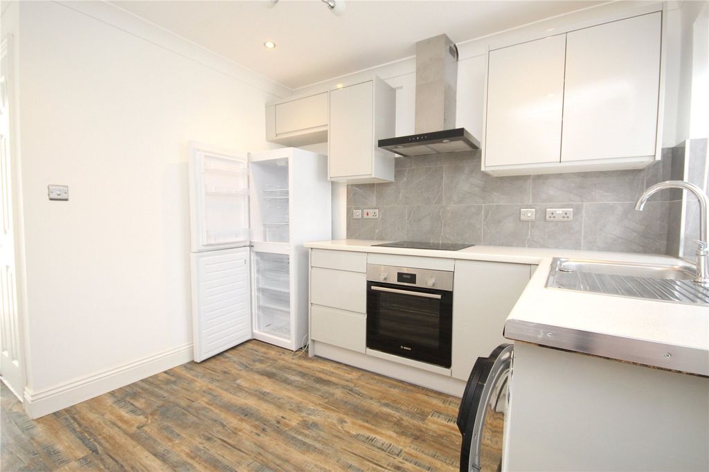 Property photo 2 of 5 Picture No. 05
