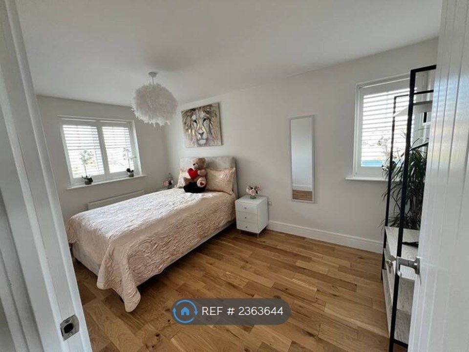 Property photo 3 of 26 Double Bedroom