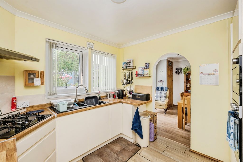 Property photo 2 of 15