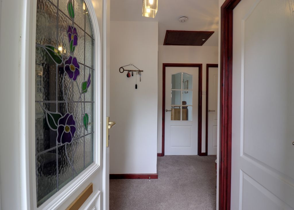 Property photo 2 of 16 Entrance