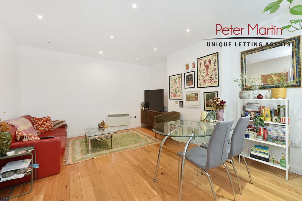 Property photo 1 of 7 Photo 9