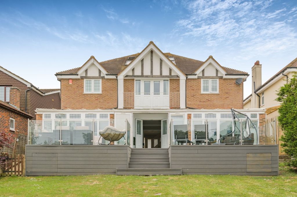 Property photo 1 of 13 Picture No. 05