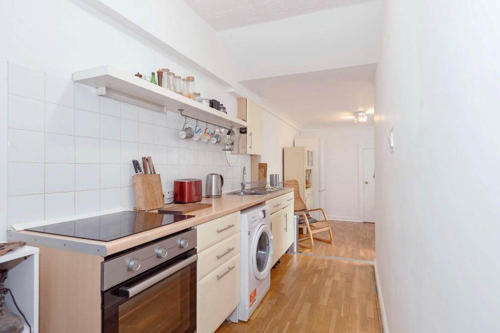 Property photo 3 of 20 Sackville Rd_3.Jpg