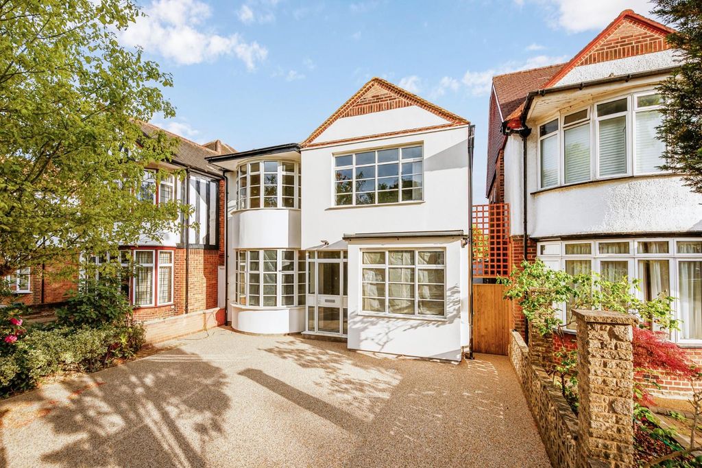 Property photo 1 of 16