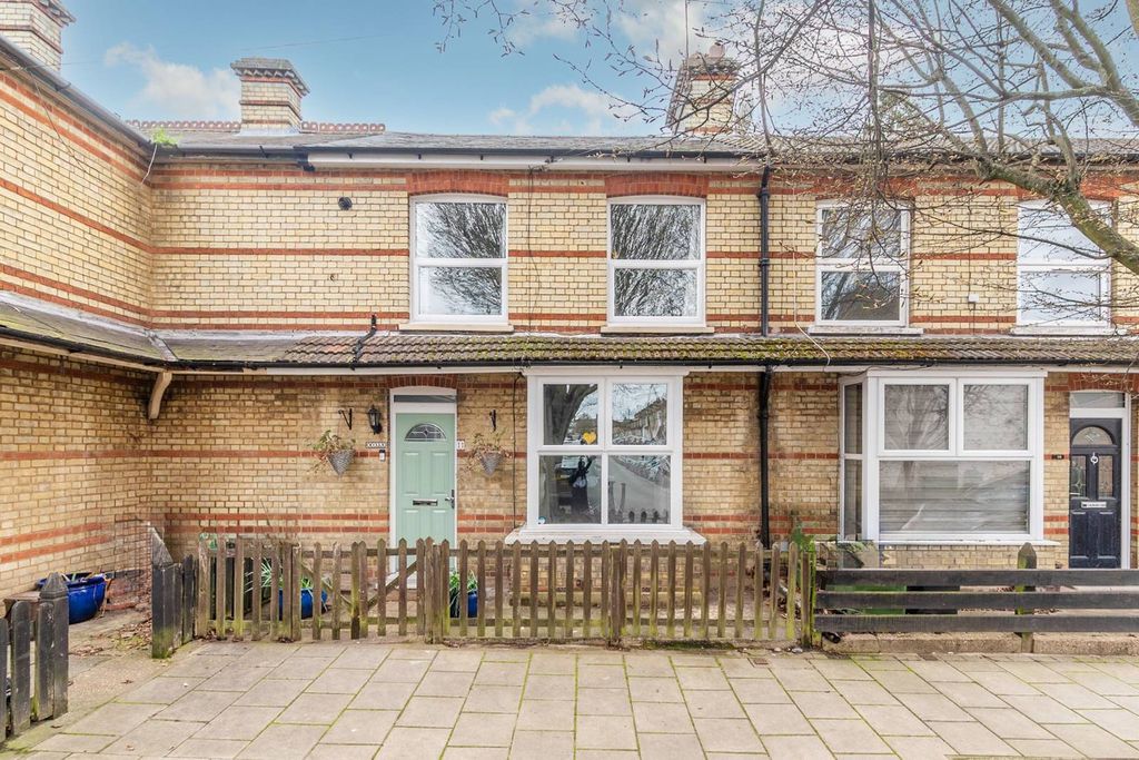 Property photo 1 of 18