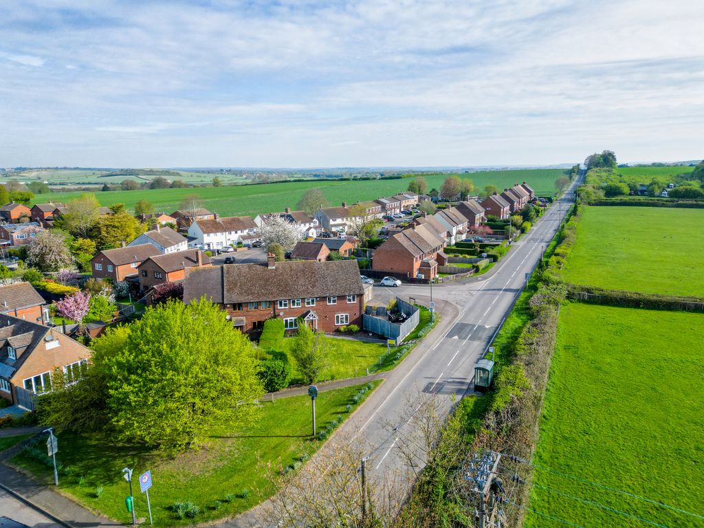 Property photo 1 of 26 Lower Icknield Way, Marsworth