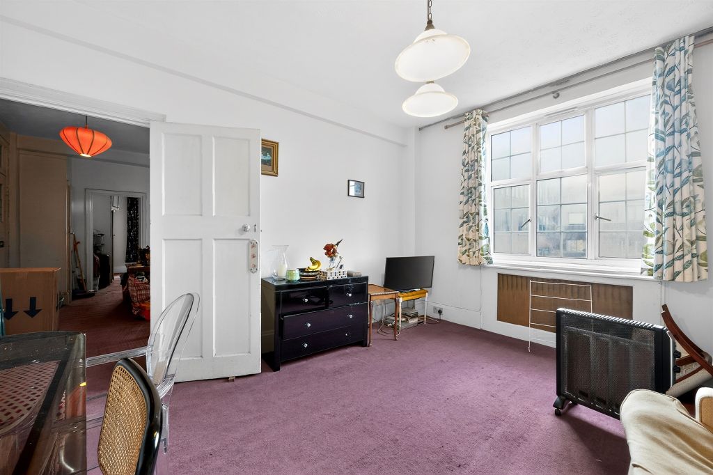 Property photo 3 of 17