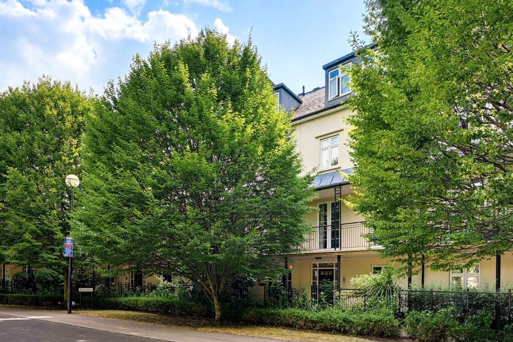 Property photo 1 of 24