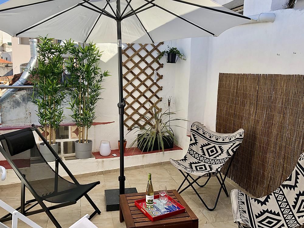 Property photo 2 of 28