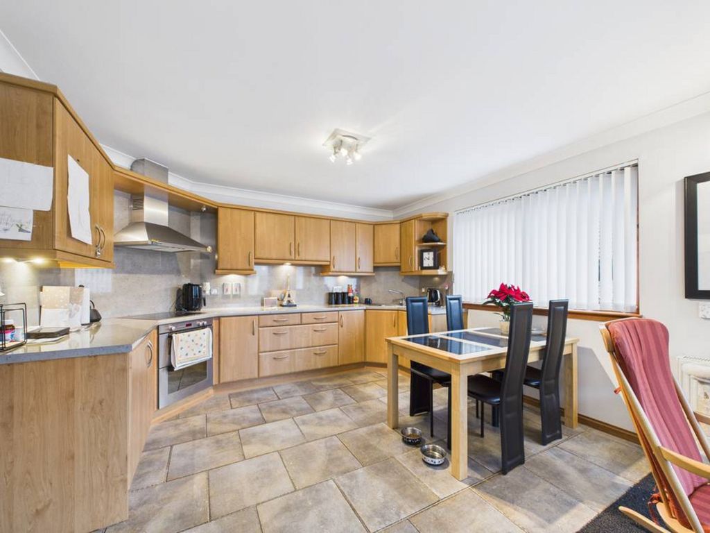 Property photo 3 of 26